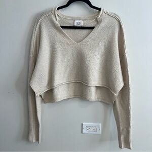 BDG Women's Off-White V-Neck Sweater